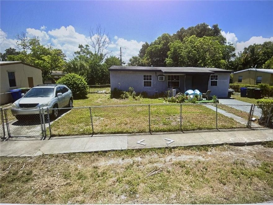 Nice 3 bedrooms 1.5 bathrooms, split floor plan, single family home,  no hoa, CBS construction.  Nice Utility shed in the back yard.  Excellente starter home, must see to appreciate it.  Huge back yard as per public records, 7,970 sq ft.  Well stablished, very quiet neighborhood.  Safe and close to everything,  Owner occupied.  Close to Galleria Mall and the beaches.  Minutes from Fort Lauderdale High School.