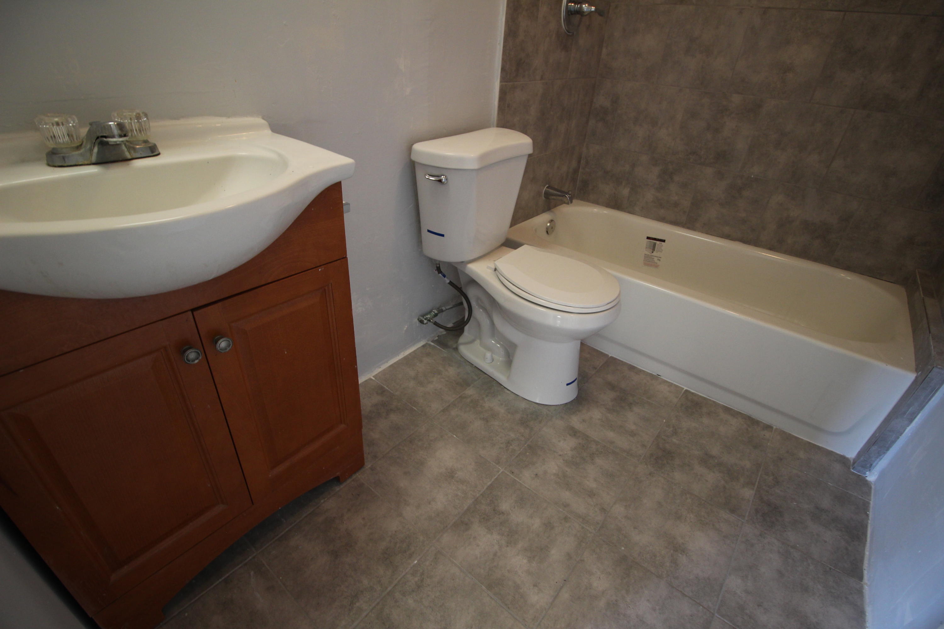 Acreage & Unrec - Residential Lease