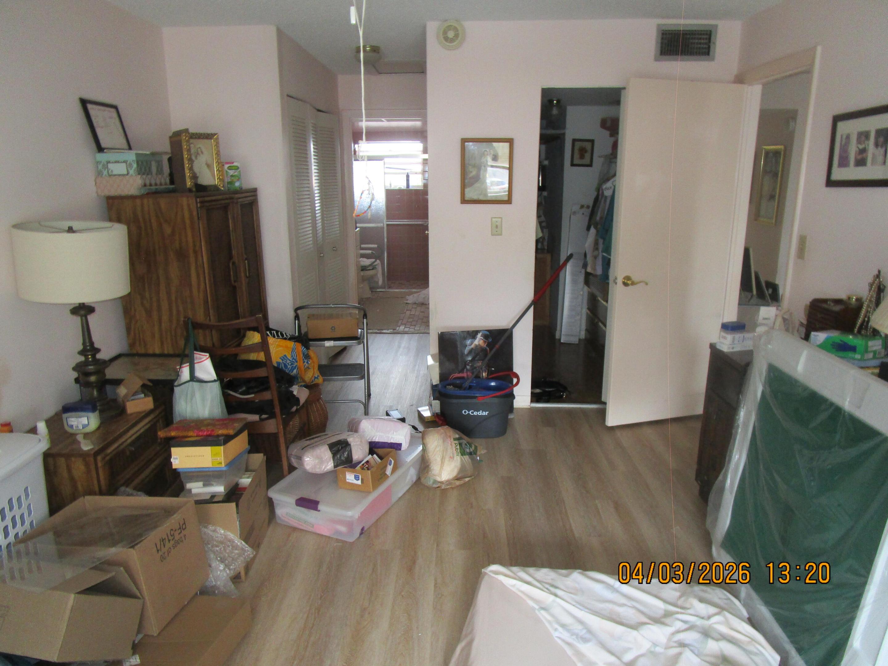 SUNRISE LAKES 118 CONDO - Residential