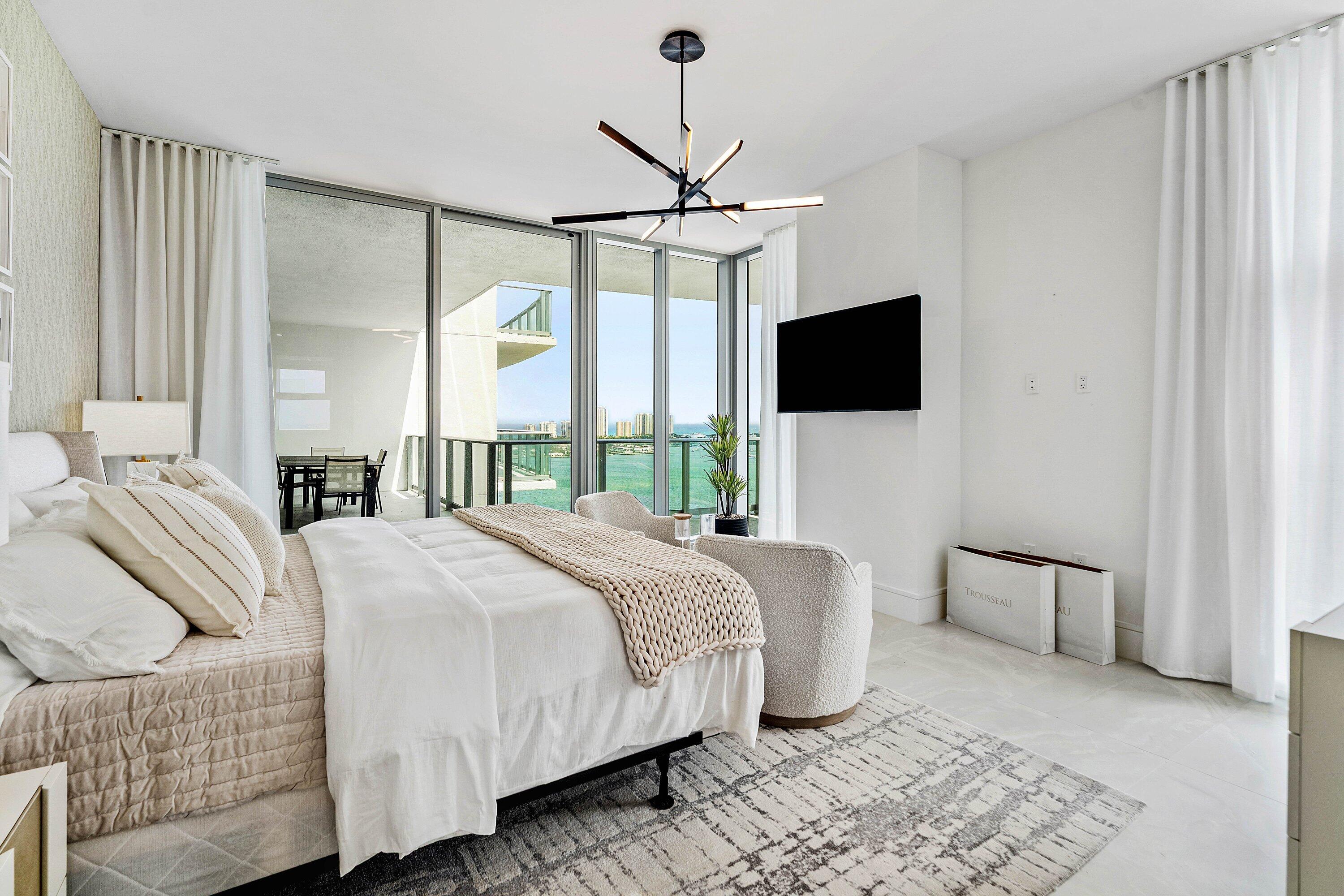 Nautilus 220 Condominium - Residential