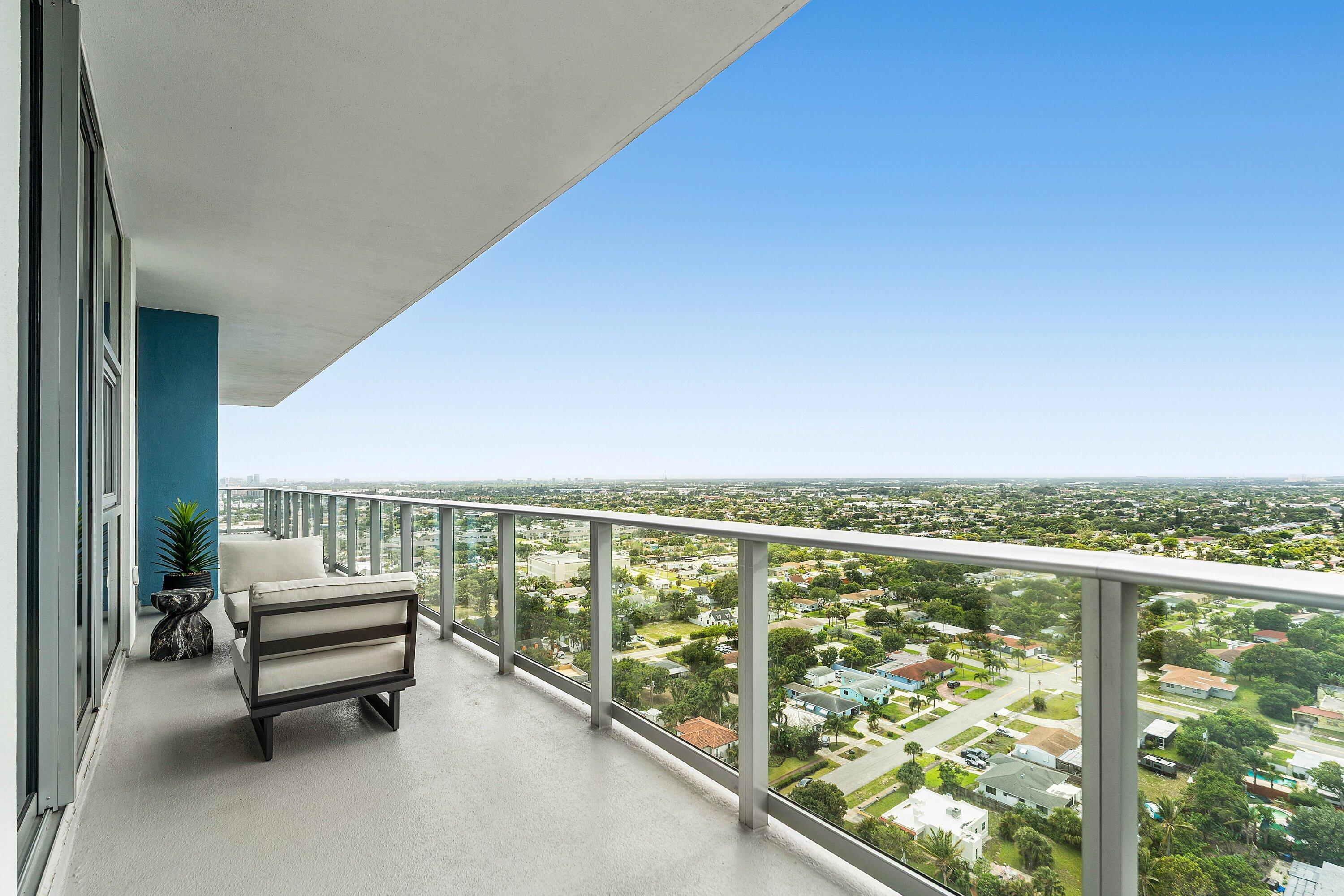 Nautilus 220 Condominium - Residential