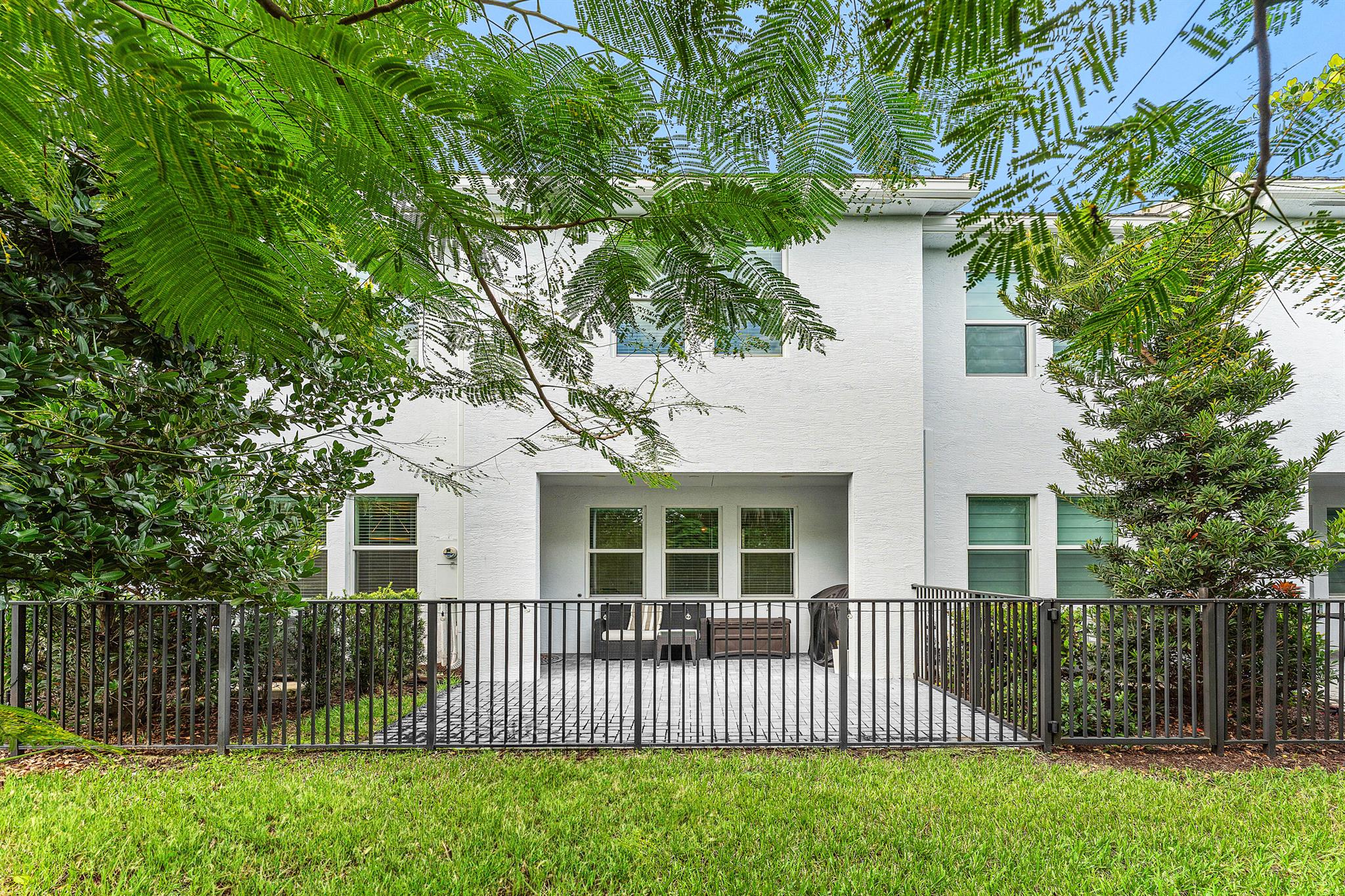 CROSSINGS OF WESTLAKE - Residential