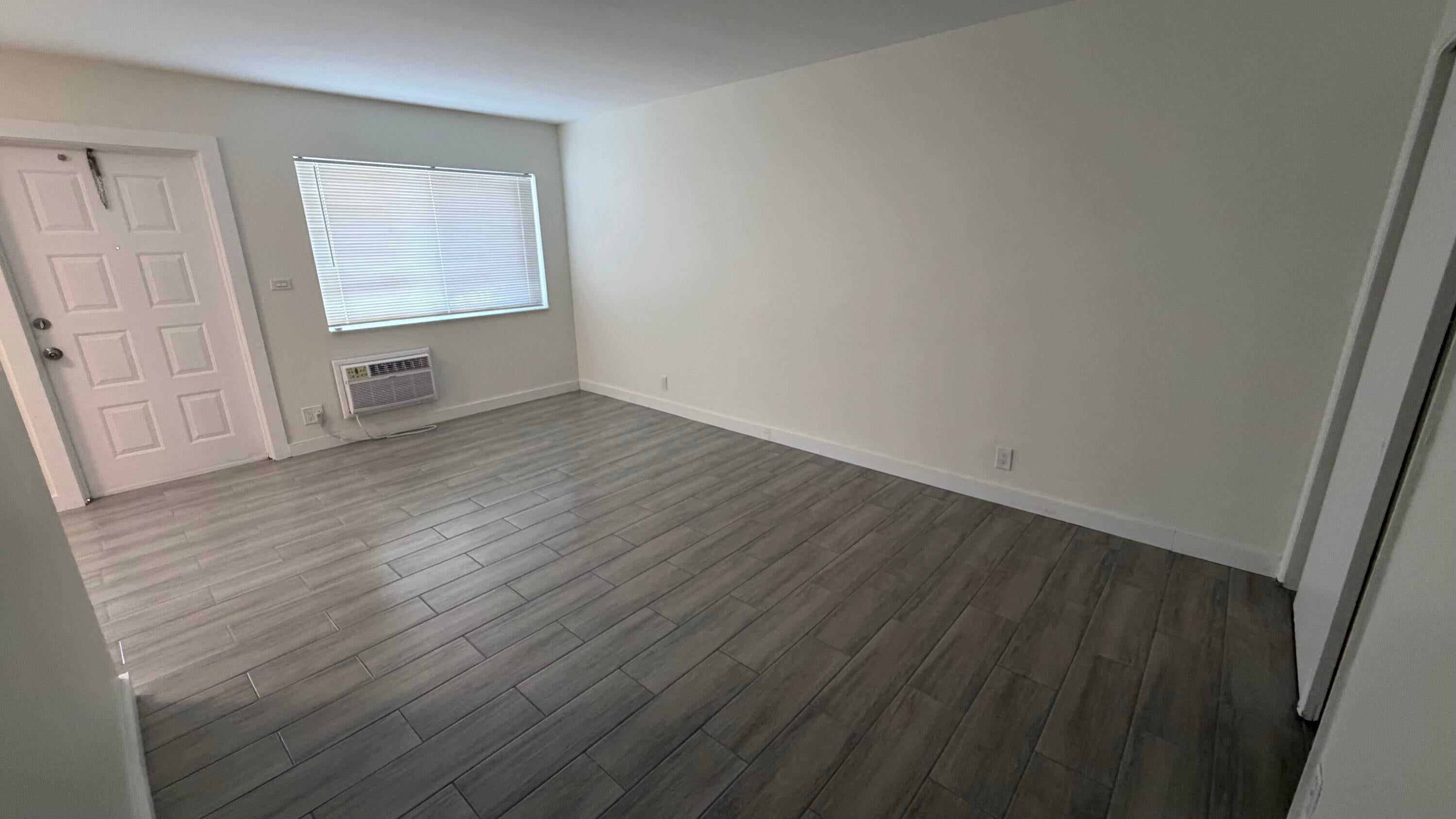 1810 E Oakland Park Boulevard 15