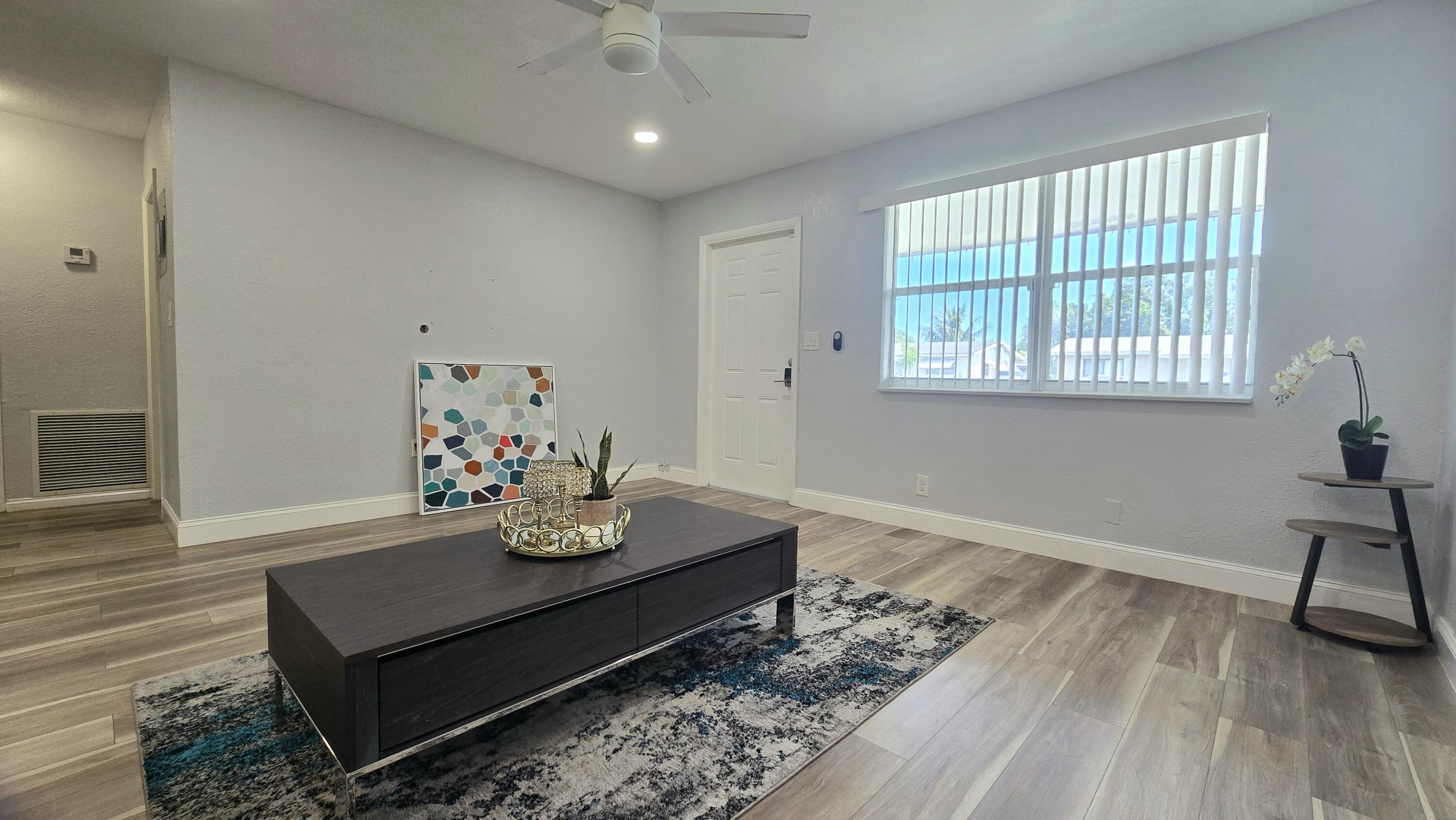 DELCREST PARK - Residential Lease