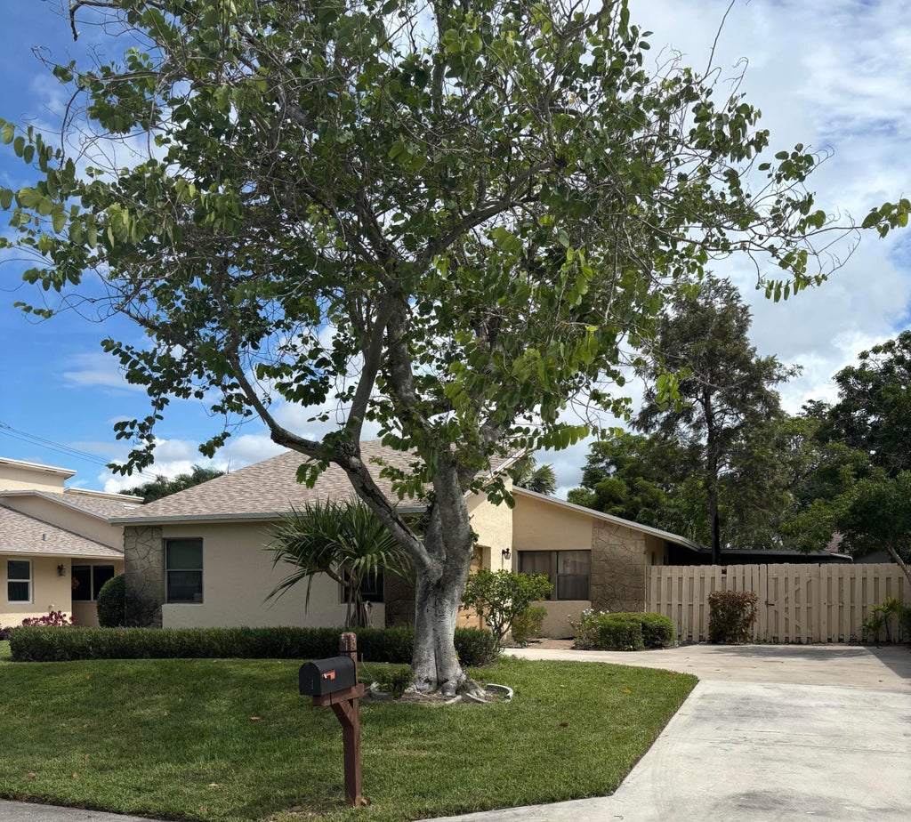 Photo of 3155 NW 9th Street, Delray Beach, FL 33445 (MLS # B26048319)