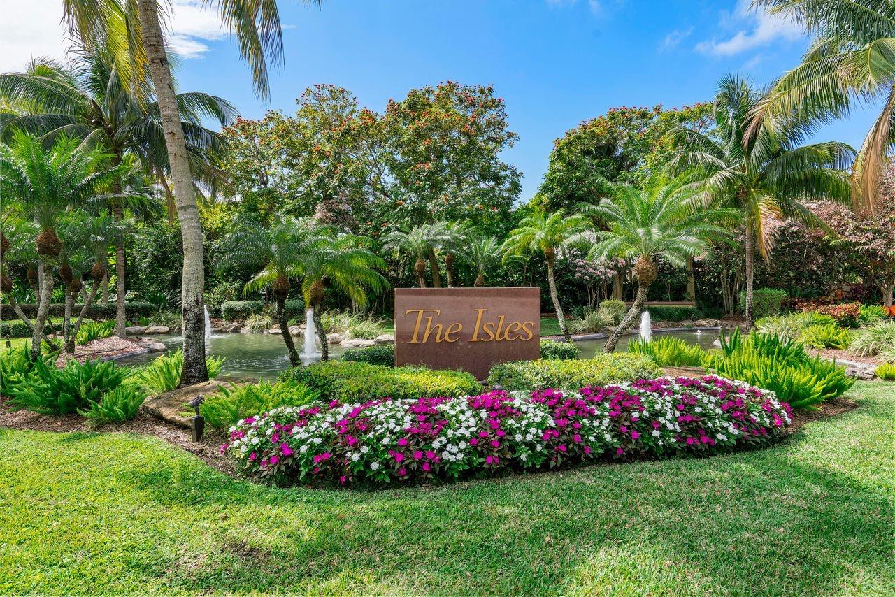 WELCOME TO THIS SPACIOUS 5 BEDROOMS/3BATH POOL HOME OFFERING LOTS OF SPACE IN A HIGHLY SOUGHT
GATED NEIGHTORHOOD- THE ISLES. THE OFFICE COULD BE A FIFTH BEDROOM. IT IS A 3WAY SPLIT. THE OPEN
CONCEPT LAYOUT IS FILLED WITH NATURAL LIGHT AND DESIGNED FOR MODERN LIVING. OUTDOOR PATIO IS IDEAL FOR ENTERTAINING, THREE CAR GARAGE WITH CIRCULAR DRIVEWAY FOR AMPLE PARKNG. VERY PRIVATE BACKYARD. ROOF IS 2019, PARTIAL HURRICANE WINDOWS,STAINLESS STEEL FRIDGE AND DISHWASHER IN 2024
INTERIOR IS FRESHLY PAINTED. CLOSE TO SAWGRASS EXPRESSWAY. VERY CONVENIENT LOCATION- CLOSE TO
SHOPPING AND RESTAURANTS. MOTIVATED SELLER -BRING YOU BEST OFFER