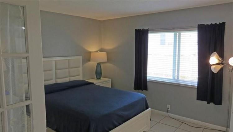 TWENTY-ONE TWENTY-ONE CON - Residential Lease