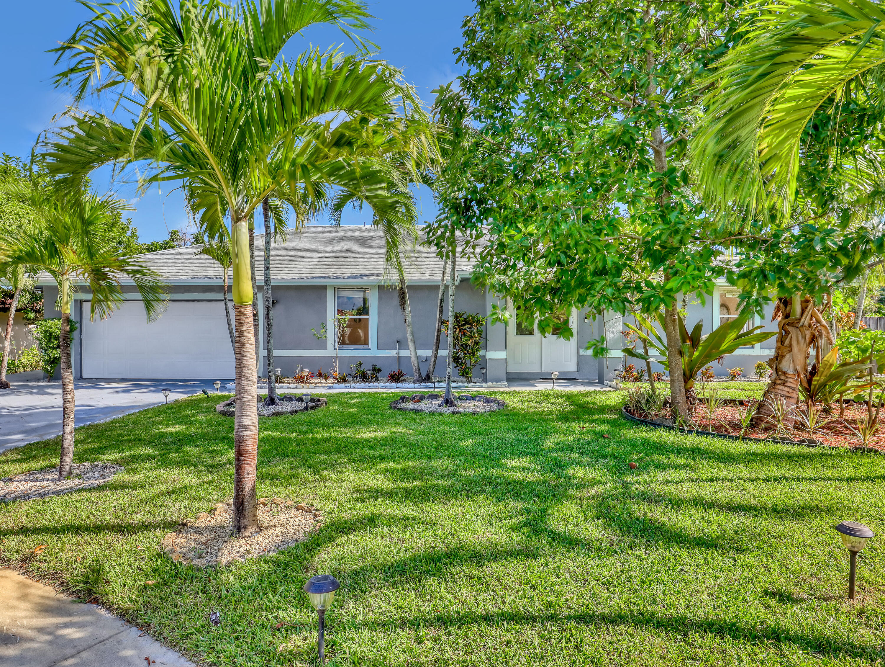 SUGAR POND MANOR OF WELLI - Residential Lease