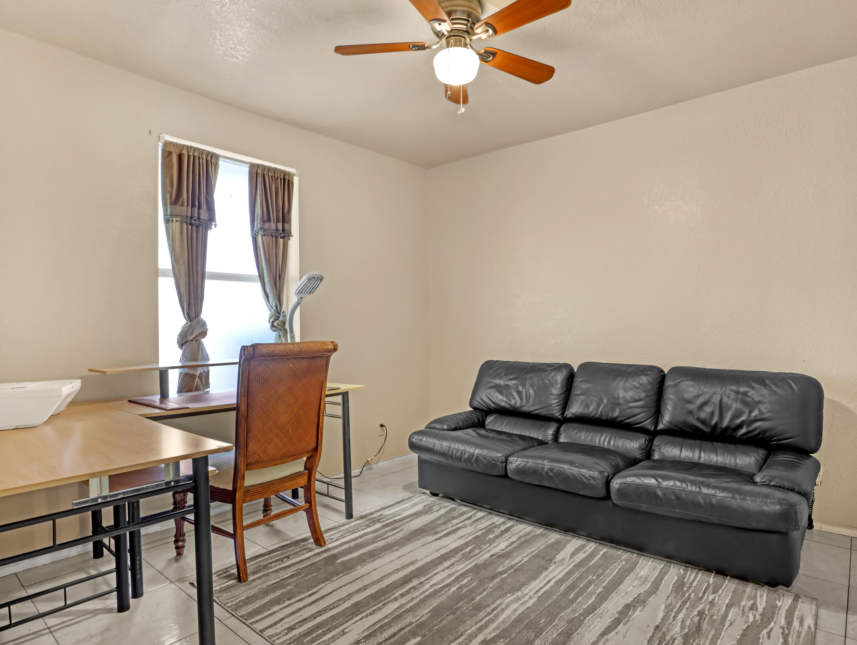 SUGAR POND MANOR OF WELLI - Residential Lease