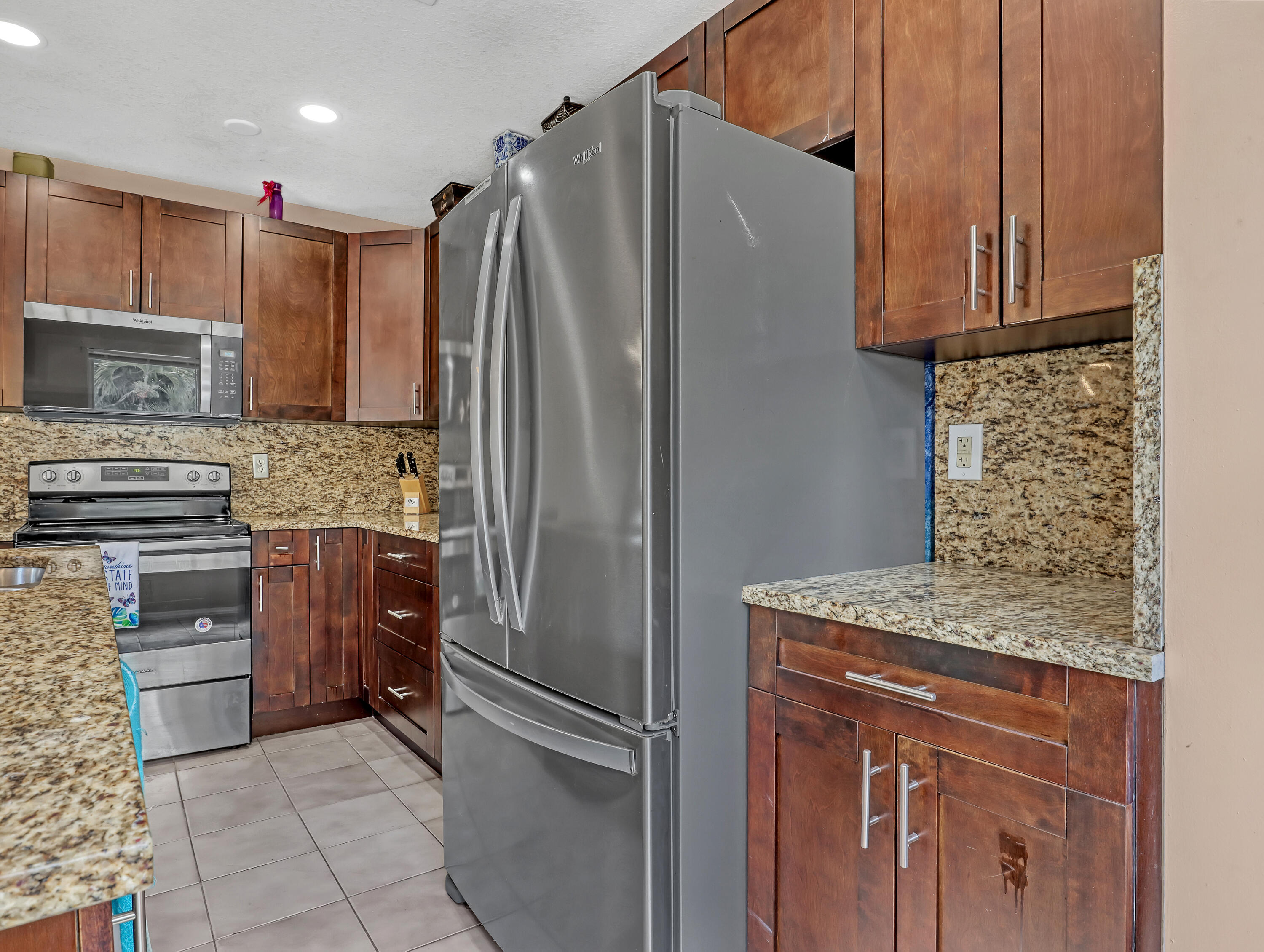 SUGAR POND MANOR OF WELLI - Residential Lease