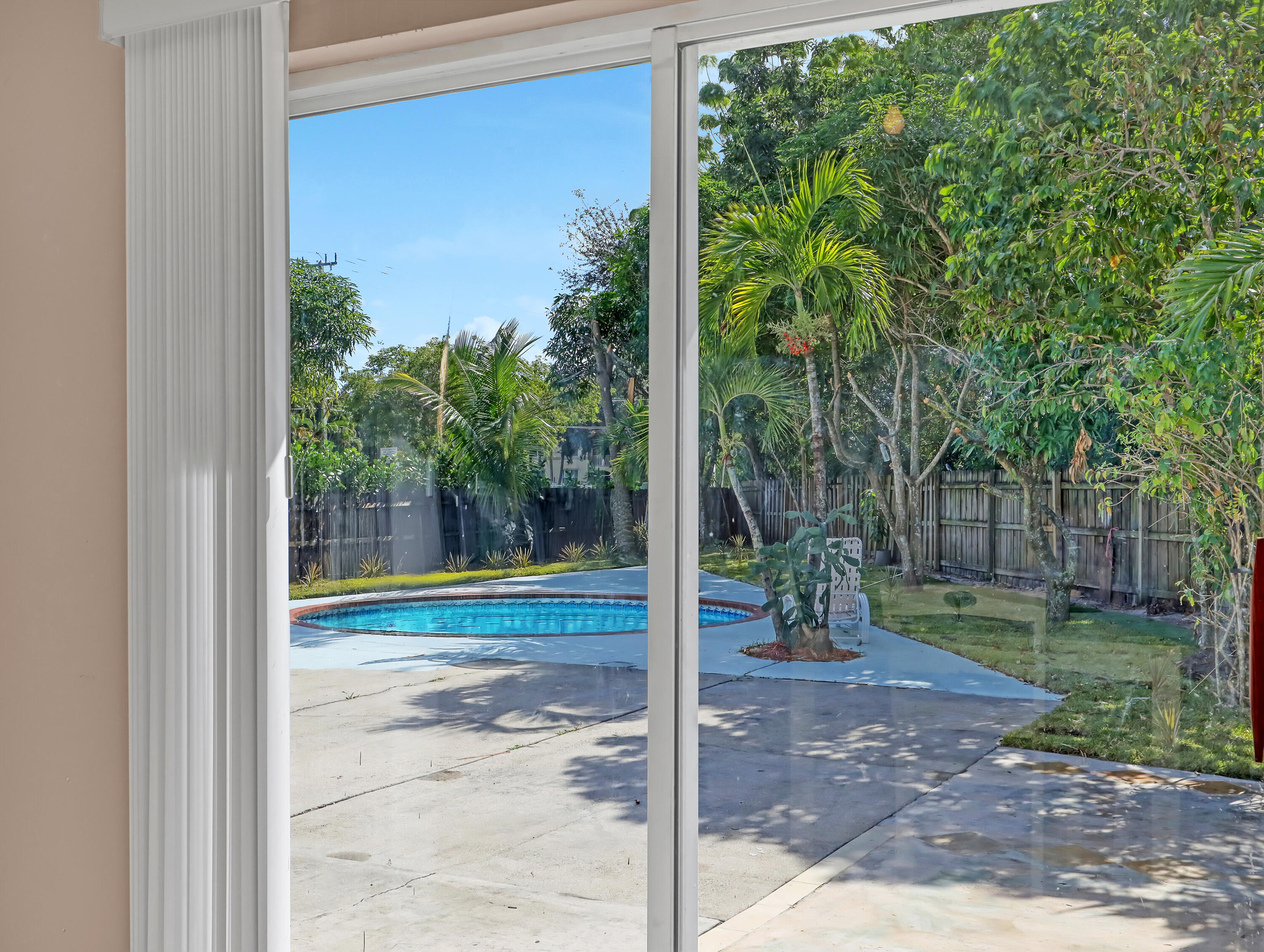 SUGAR POND MANOR OF WELLI - Residential Lease