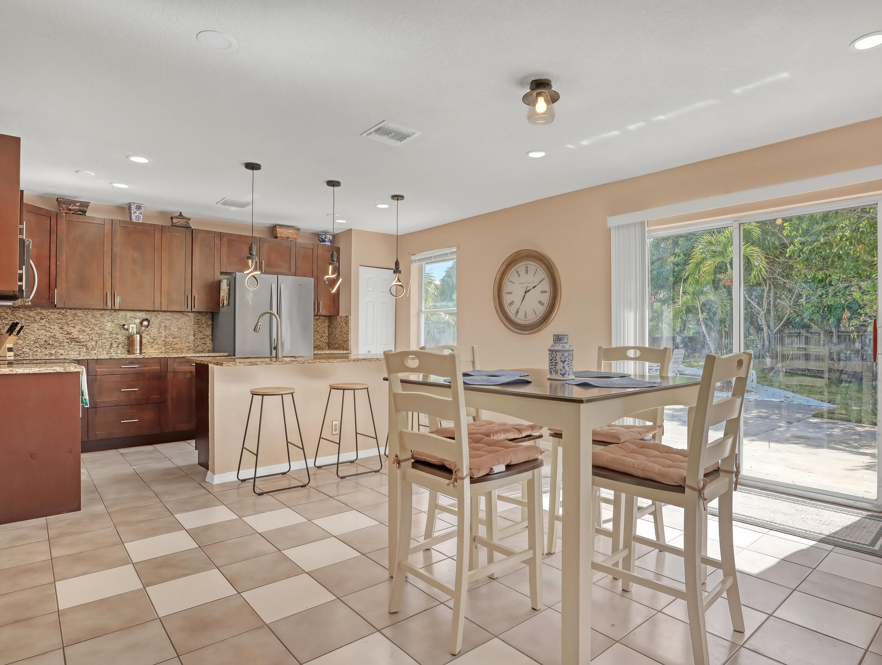 SUGAR POND MANOR OF WELLI - Residential Lease