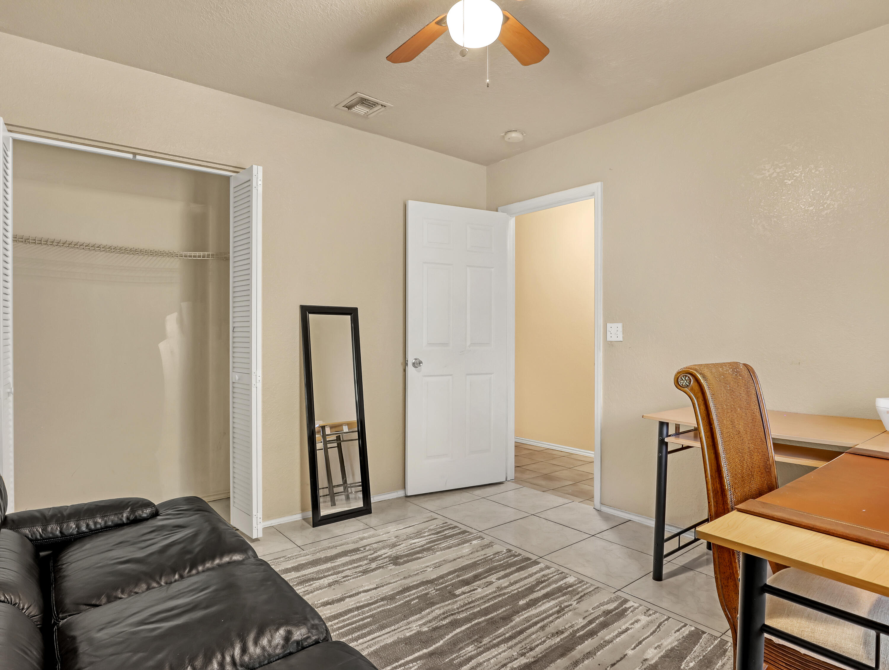 SUGAR POND MANOR OF WELLI - Residential Lease