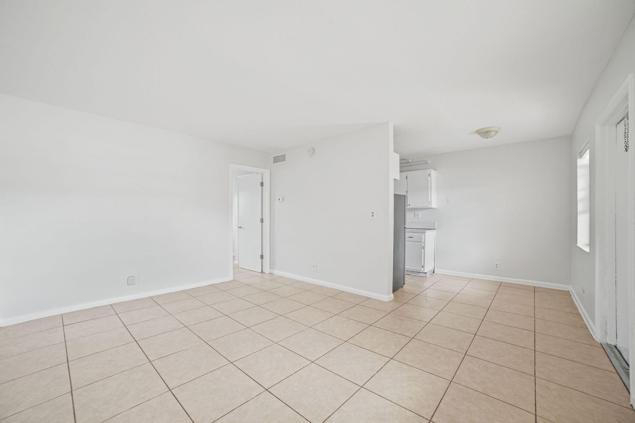 Coconut Creek 10th Sec 70 - Residential Lease