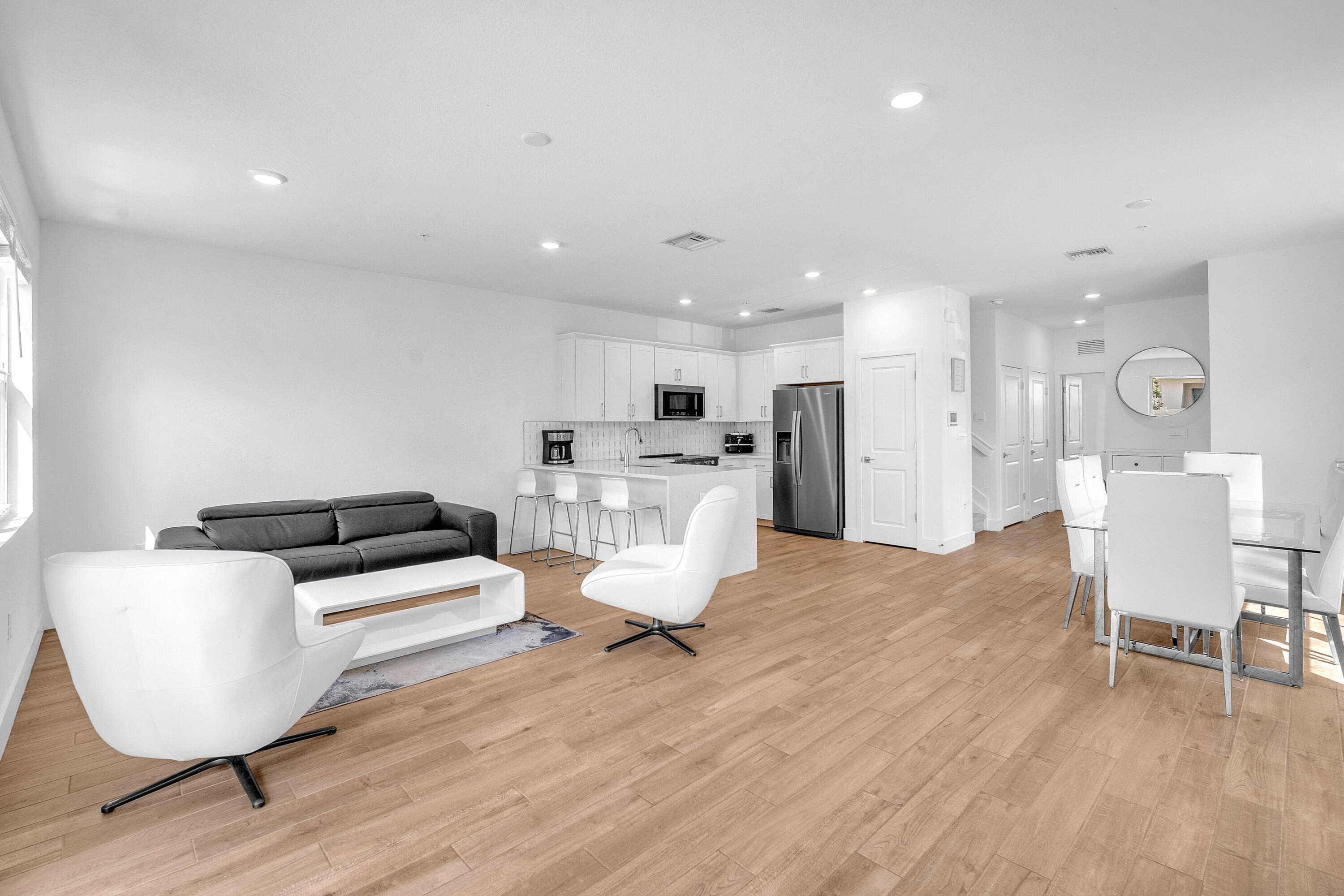 MERRICK SQUARE - Residential