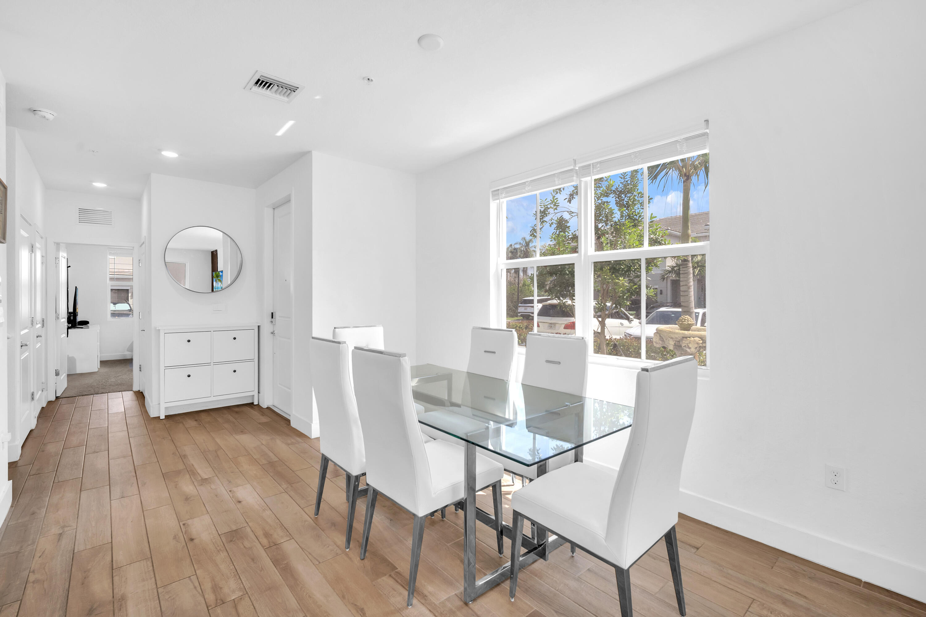 MERRICK SQUARE - Residential