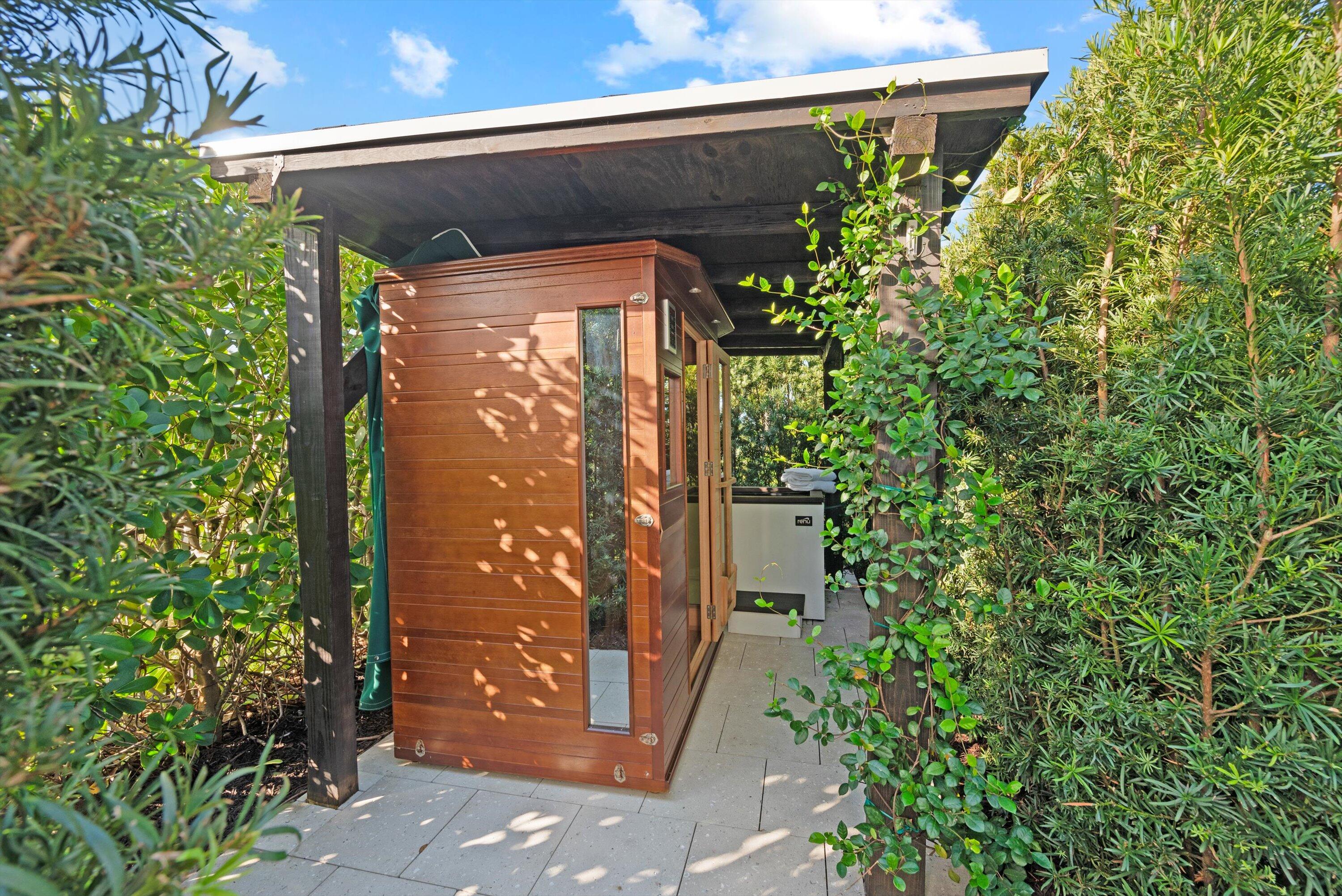 GOLF COURSE ADD TO VILLAGE OF NORTH PALM BEACH - Residential