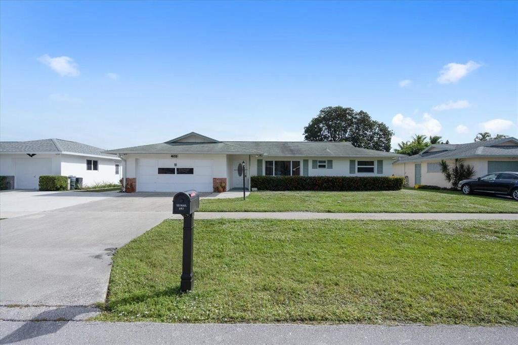 Photo of 403 Circle West Circle W, Jupiter, FL 33458 (MLS # R10759998)