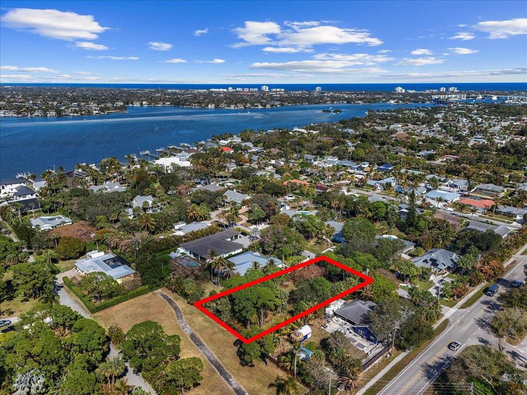 Photo of 17967 April Lane, Jupiter, FL 33458 (MLS # R11164180)
