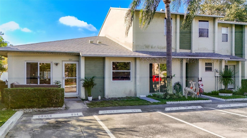Photo of 884 Crystal Lake Drive #884, Deerfield Beach, FL 33064 (MLS # F10477367)
