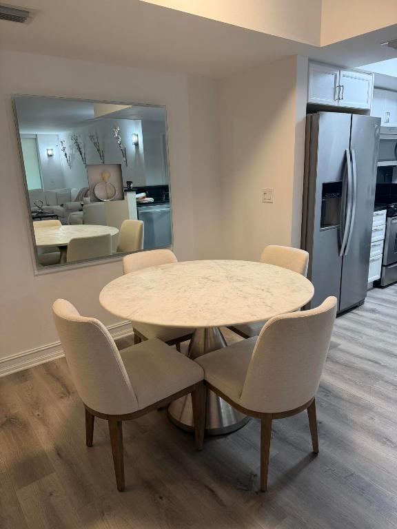 99 SE Mizner Boulevard 648