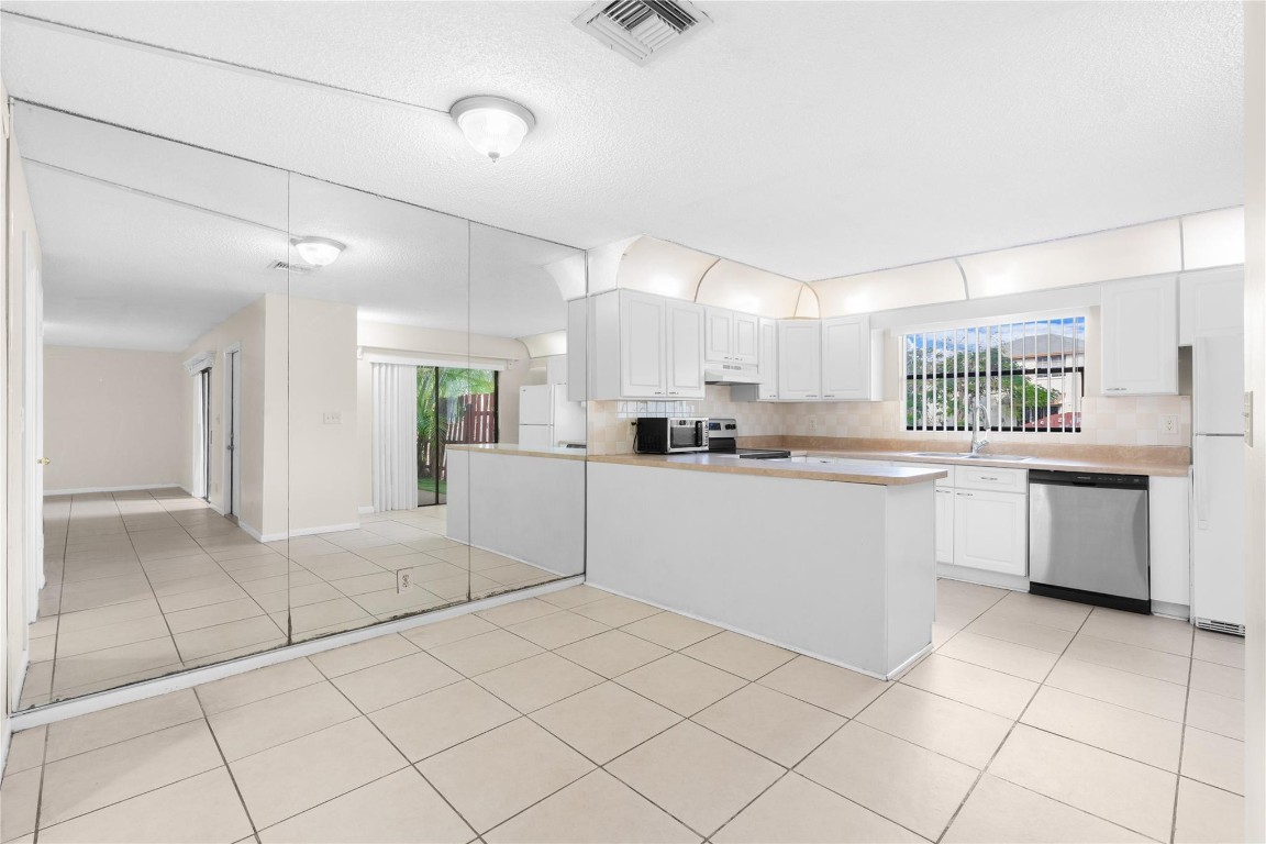 Villas Of Woodland Greens - Residential