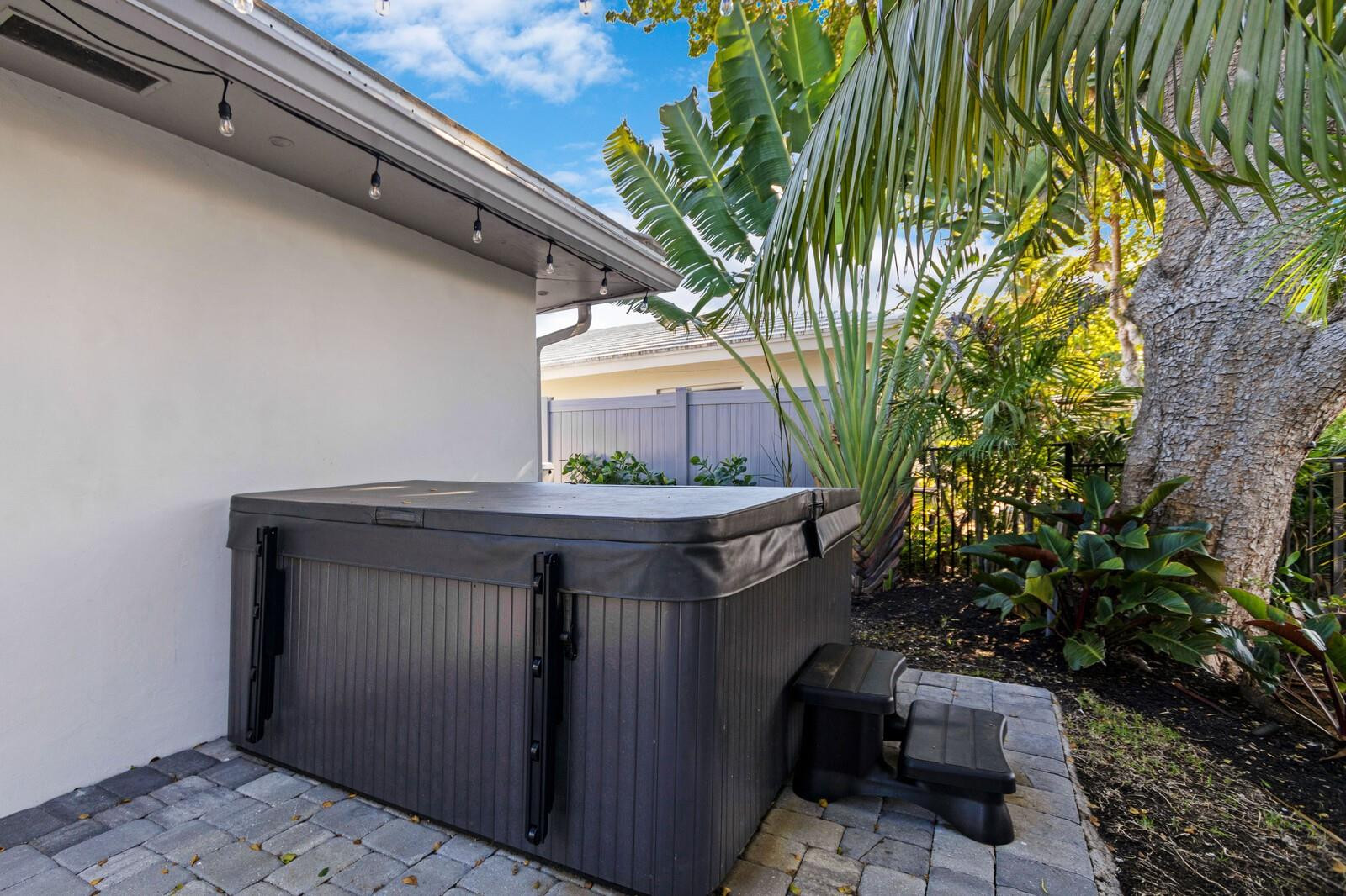 Coral Ridge Isles 45-47 B - Residential Lease