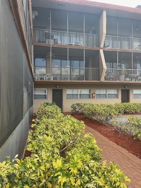 2500 Coral Springs Dr 202