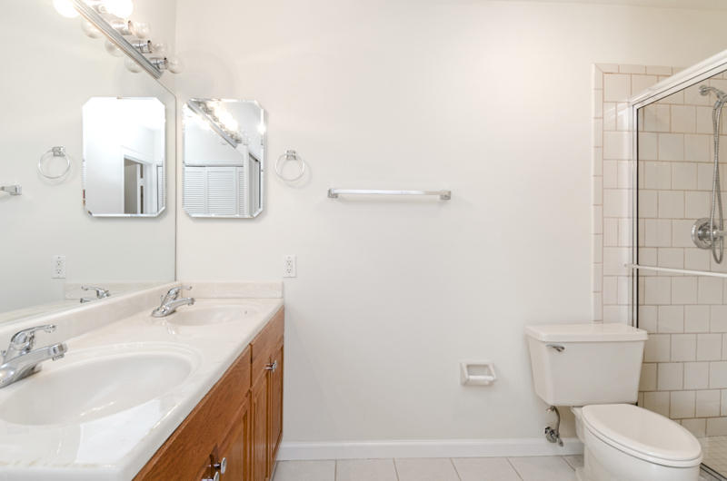 CAMINO DEL QUINTA - Residential Lease