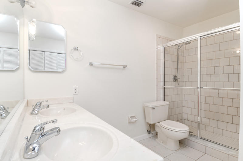 CAMINO DEL QUINTA - Residential Lease