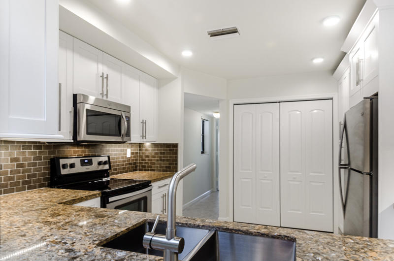 CAMINO DEL QUINTA - Residential Lease