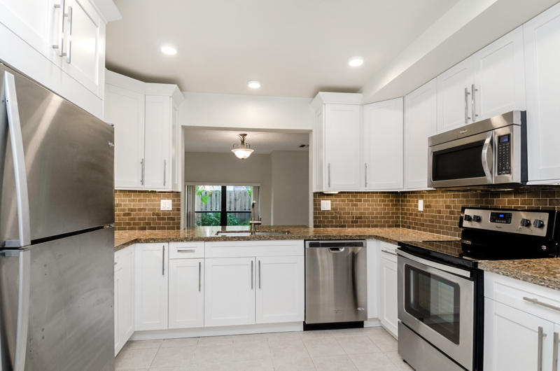 CAMINO DEL QUINTA - Residential Lease