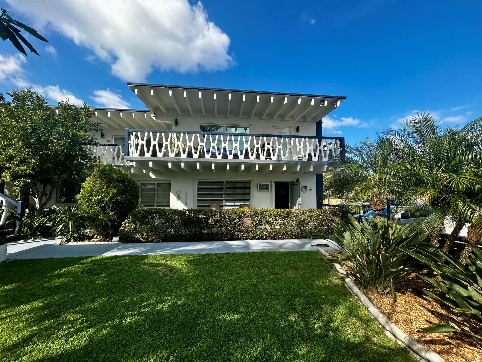 115 S C Street 101