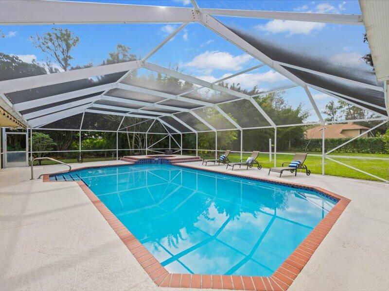 PADDOCK PARK 1 OF WELLINGTON - Residential