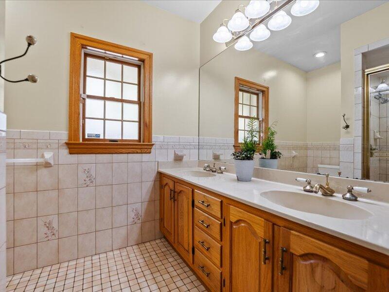 PADDOCK PARK 1 OF WELLINGTON - Residential