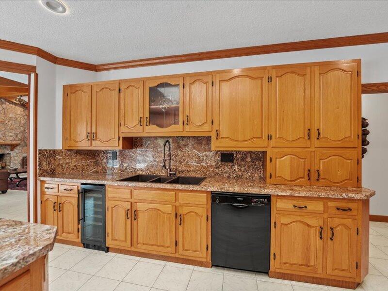 PADDOCK PARK 1 OF WELLINGTON - Residential