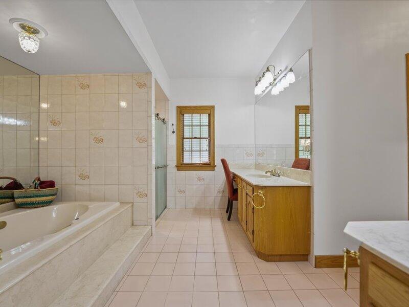 PADDOCK PARK 1 OF WELLINGTON - Residential