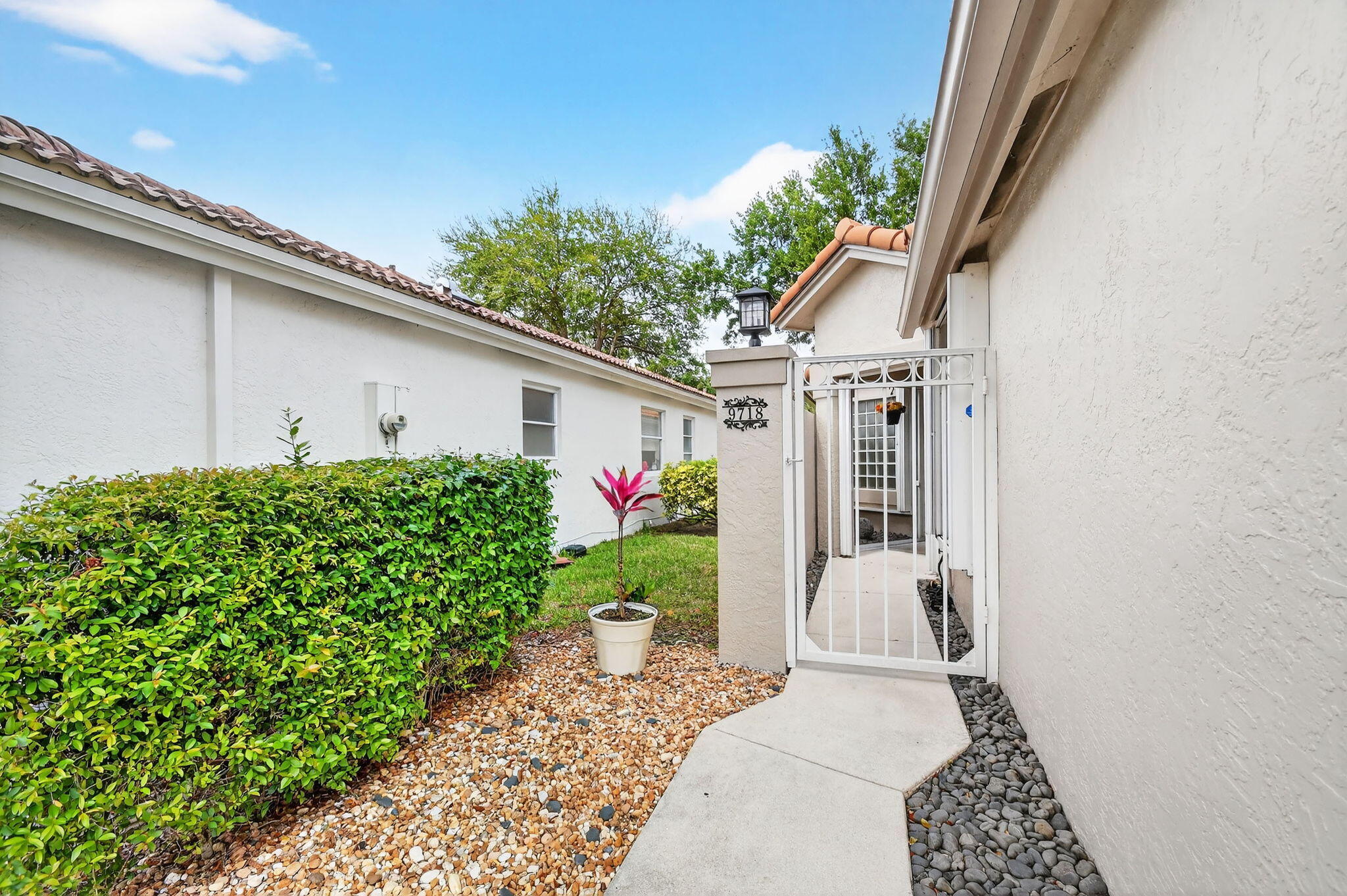 PALM ISLES - Residential