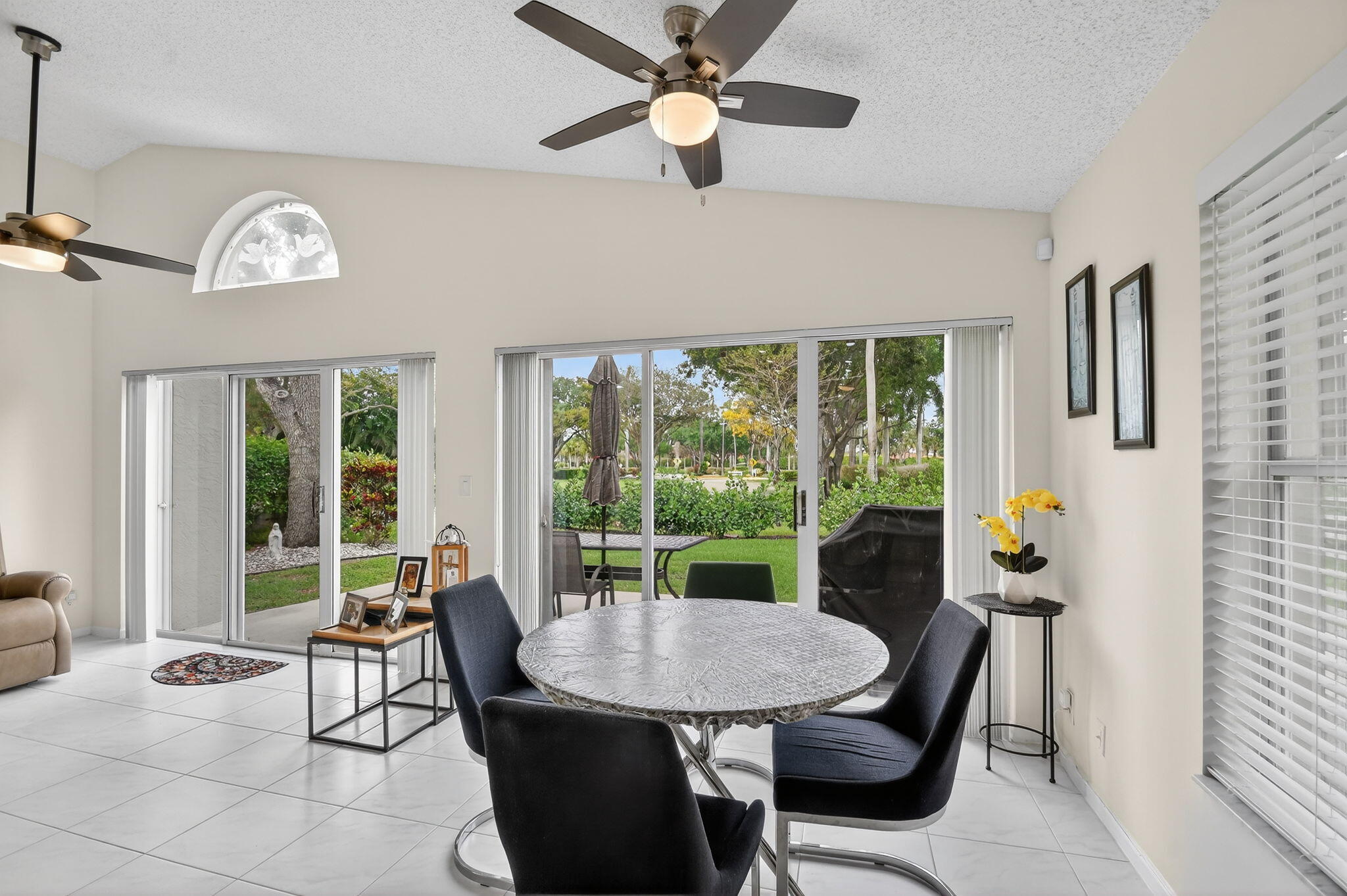 PALM ISLES - Residential