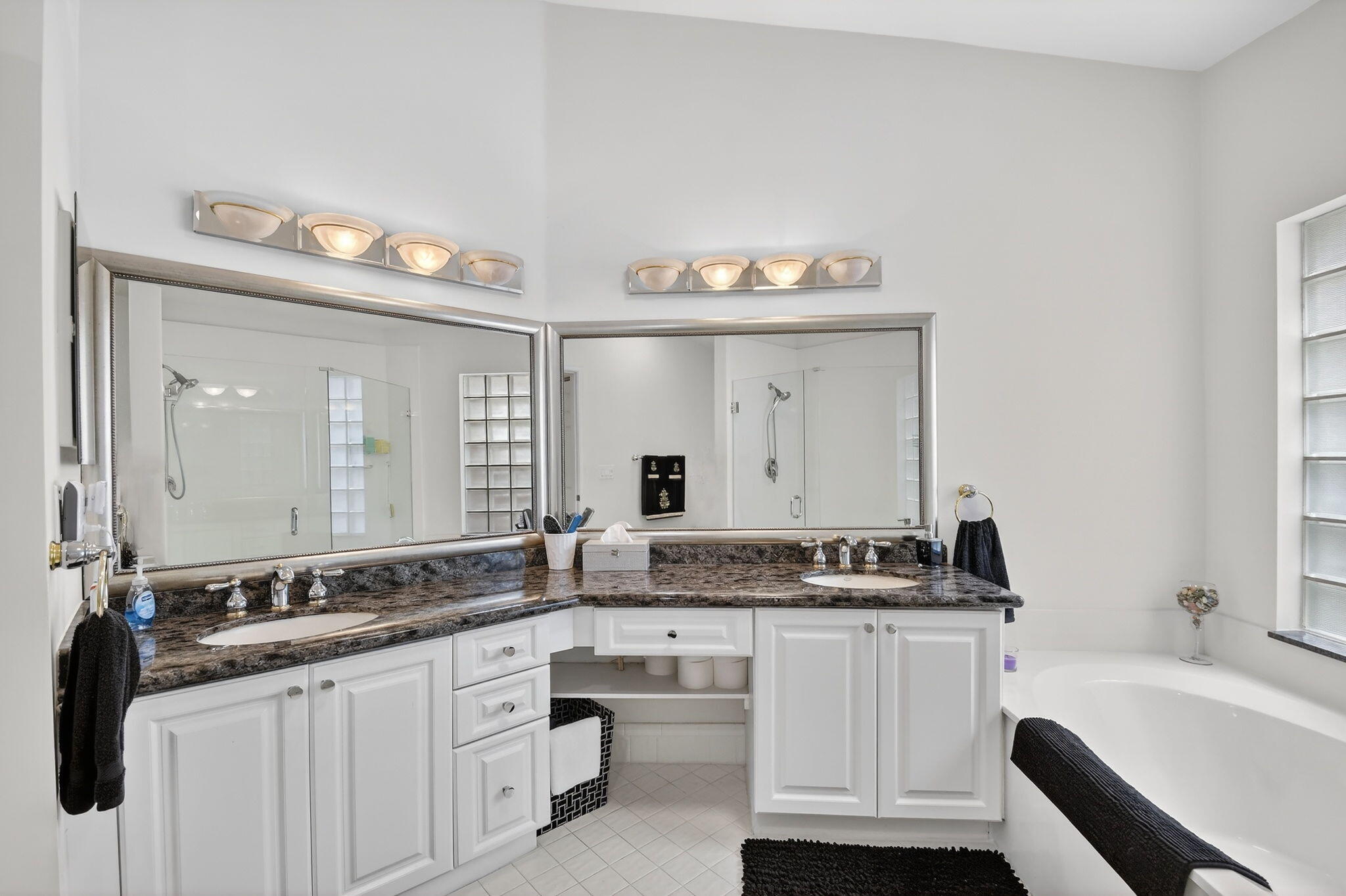 PALM ISLES - Residential