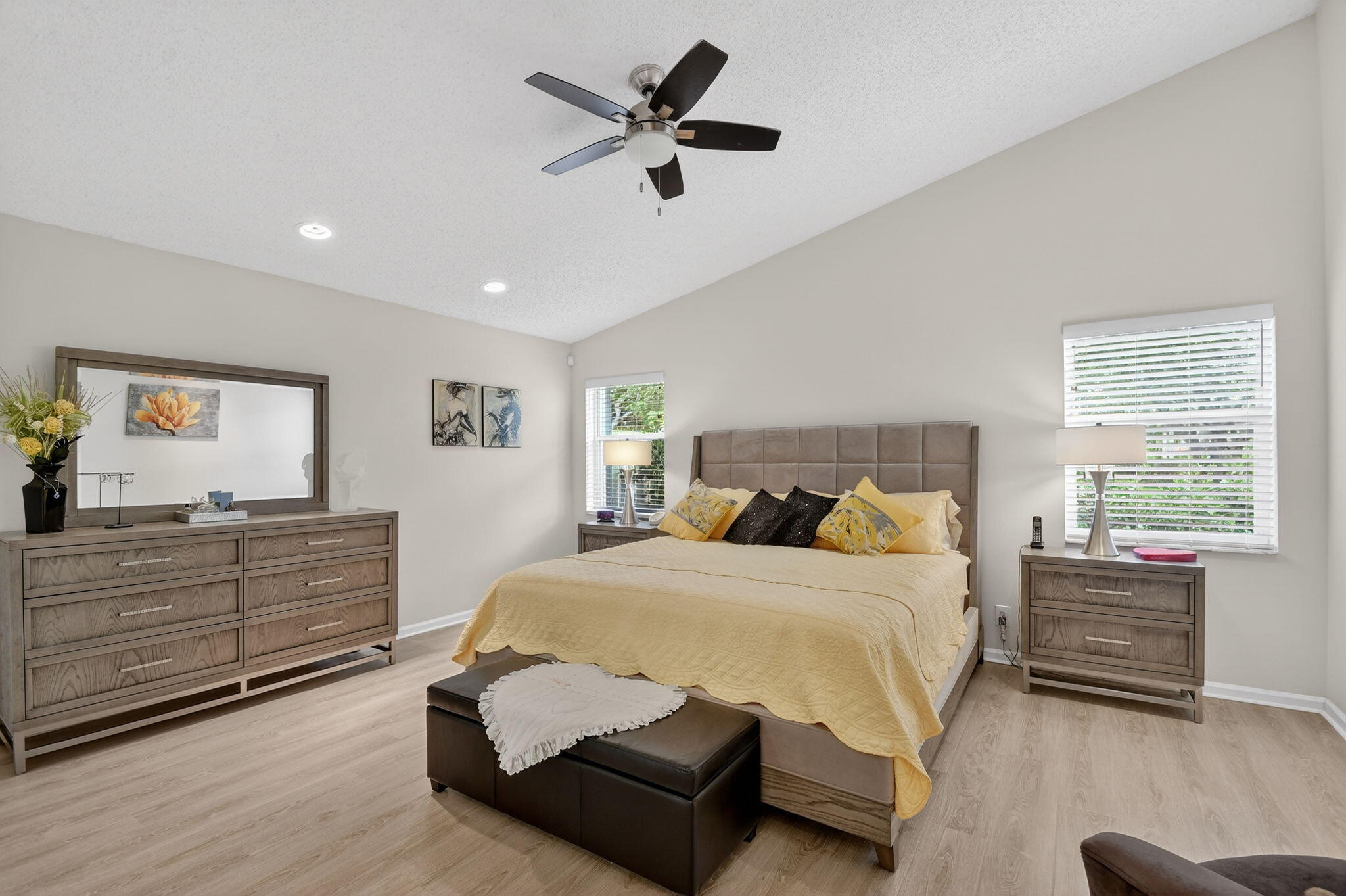 PALM ISLES - Residential