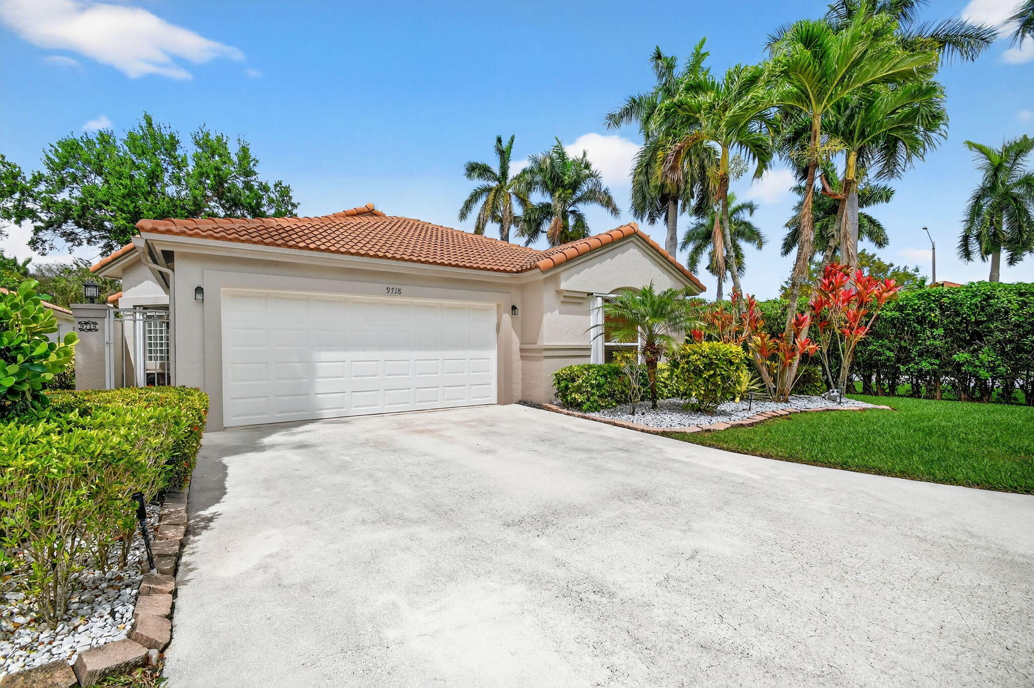 PALM ISLES - Residential
