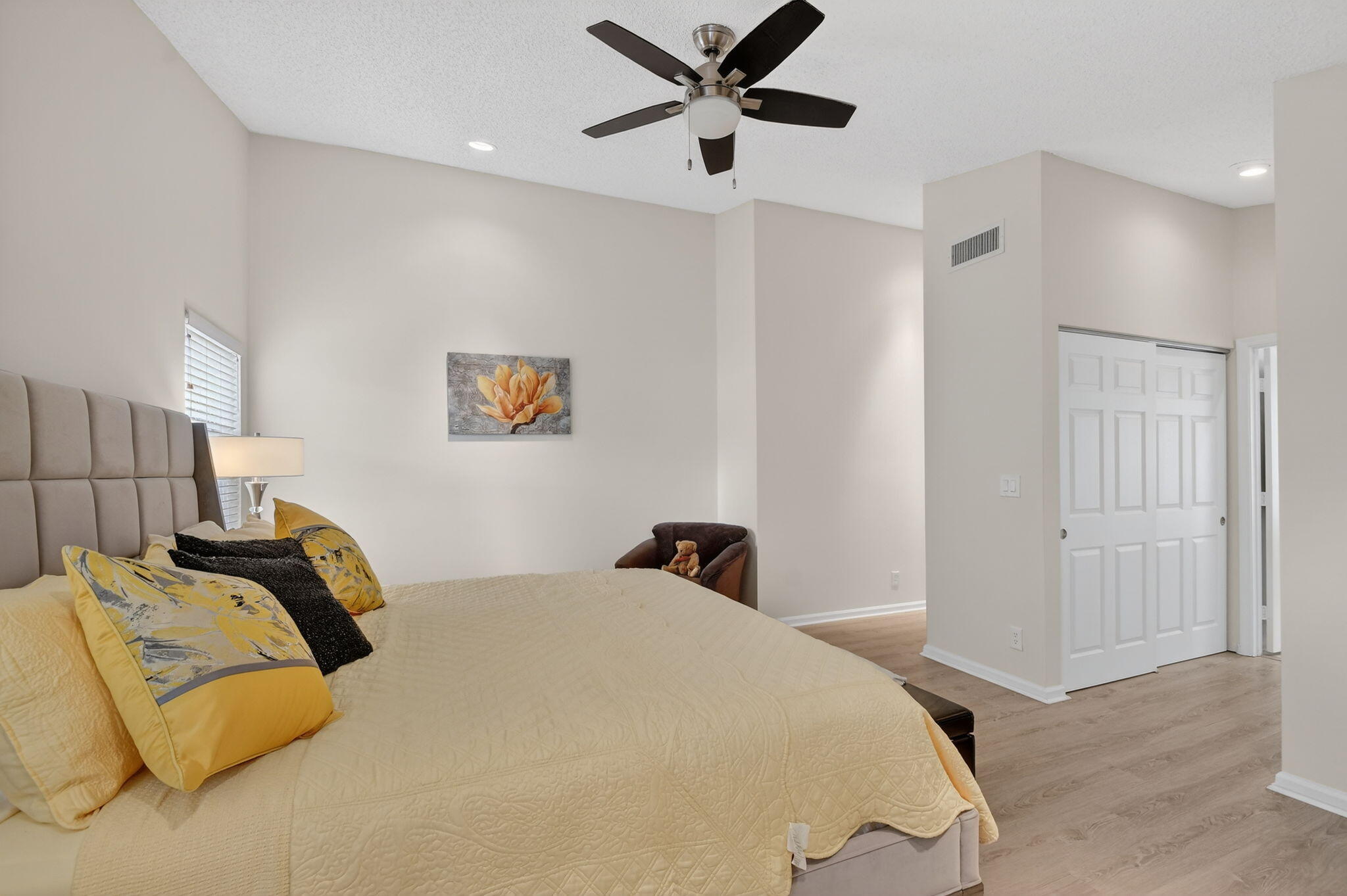 PALM ISLES - Residential