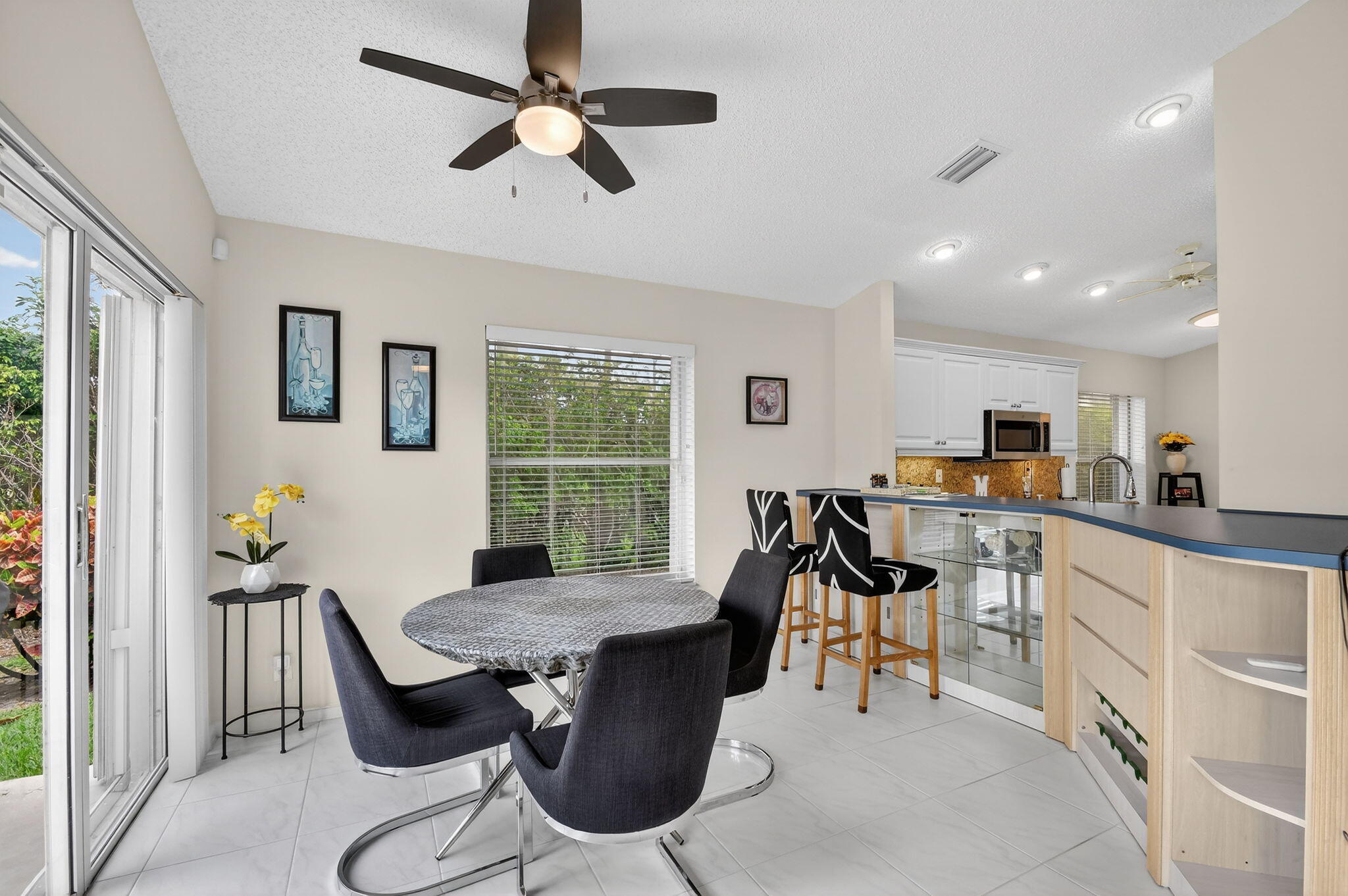 PALM ISLES - Residential