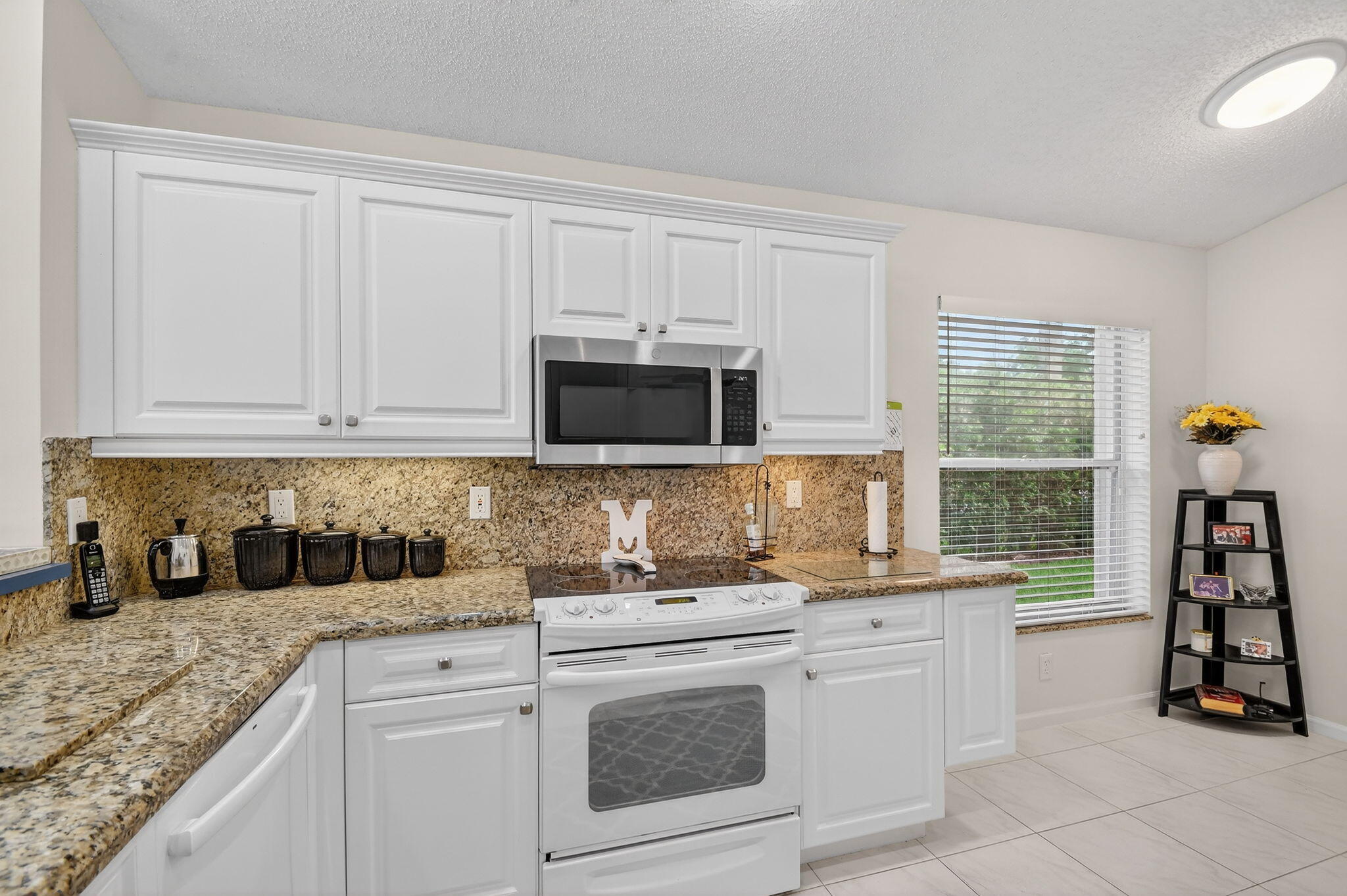 PALM ISLES - Residential