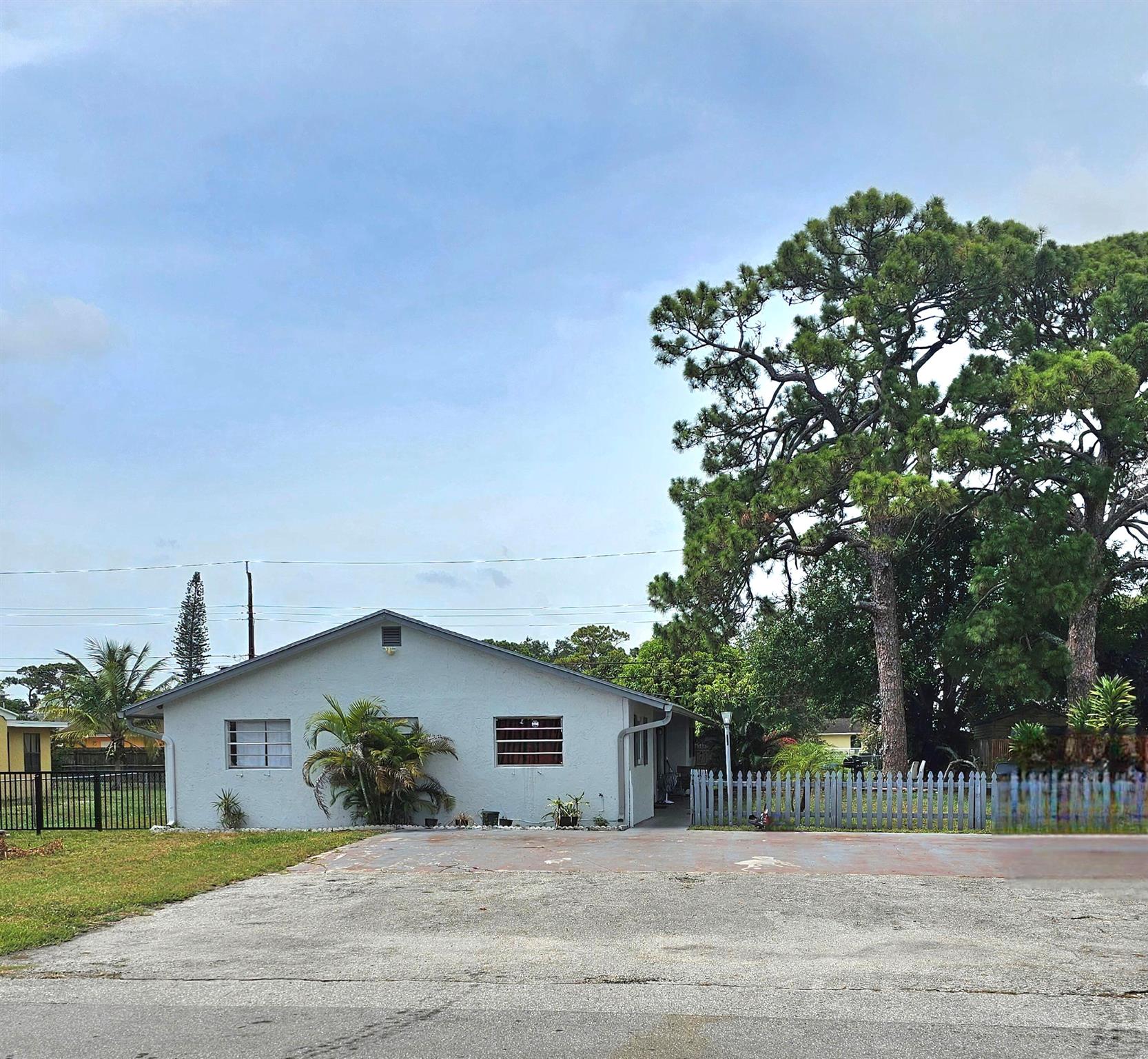 4356 Anna Lane