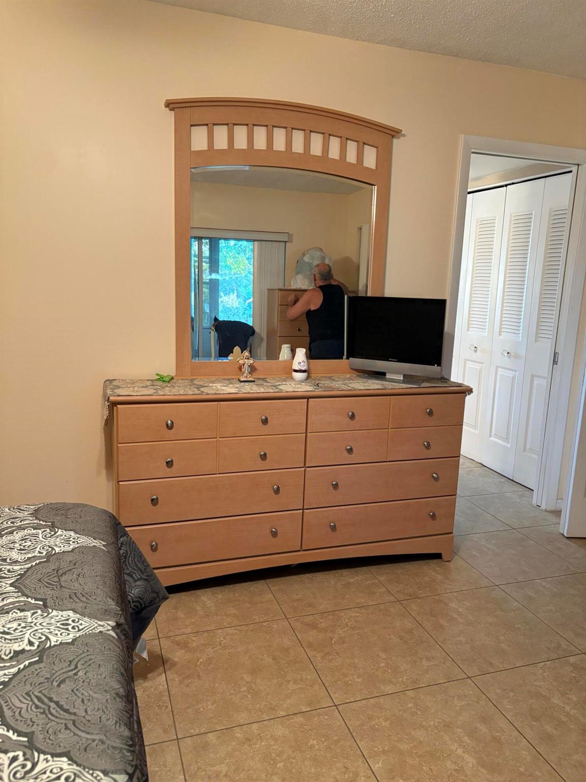 KENT CONDOS - Residential