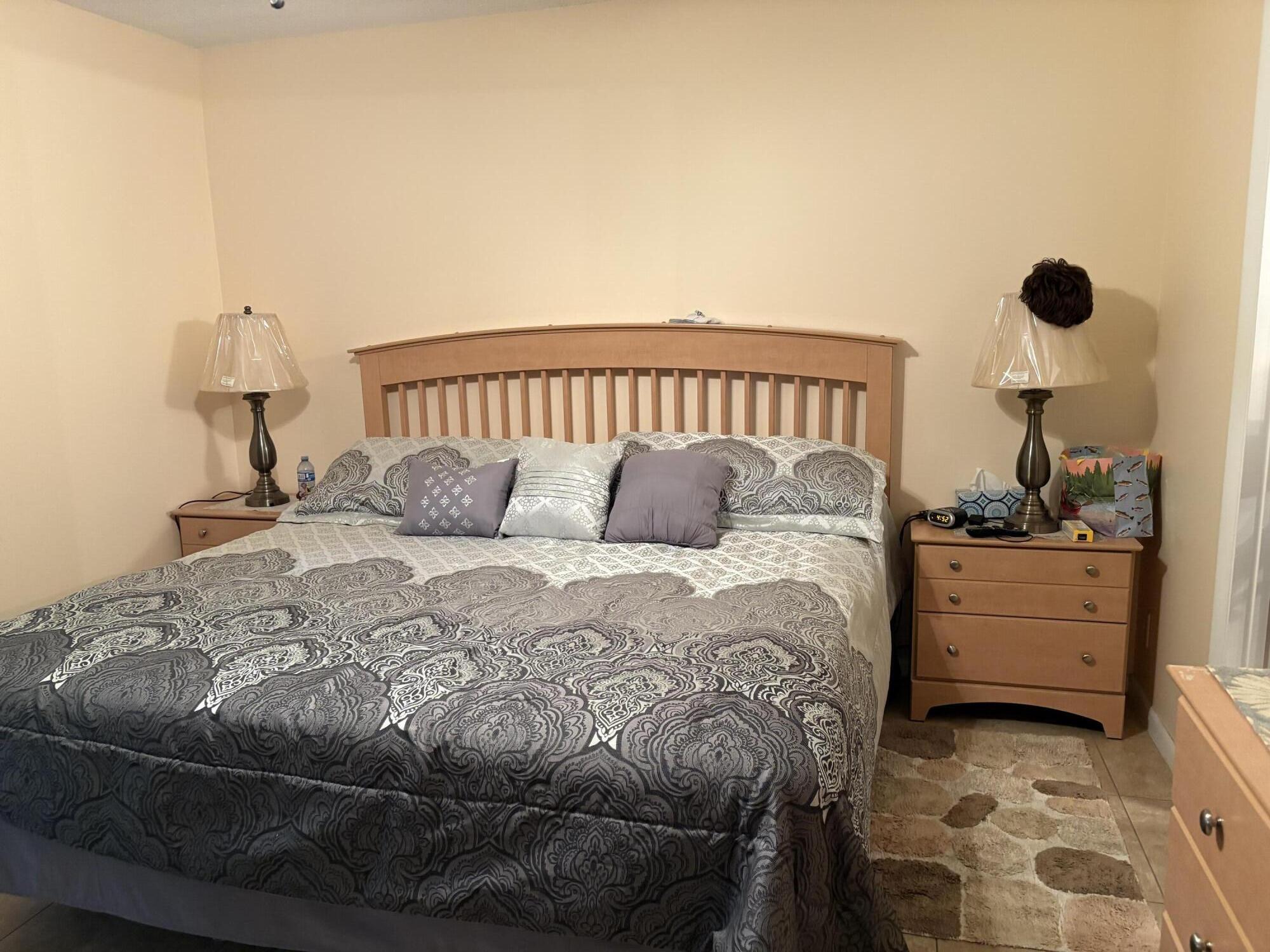 KENT CONDOS - Residential