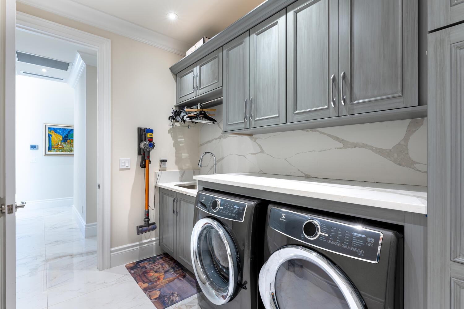 BALLENISLES - Residential