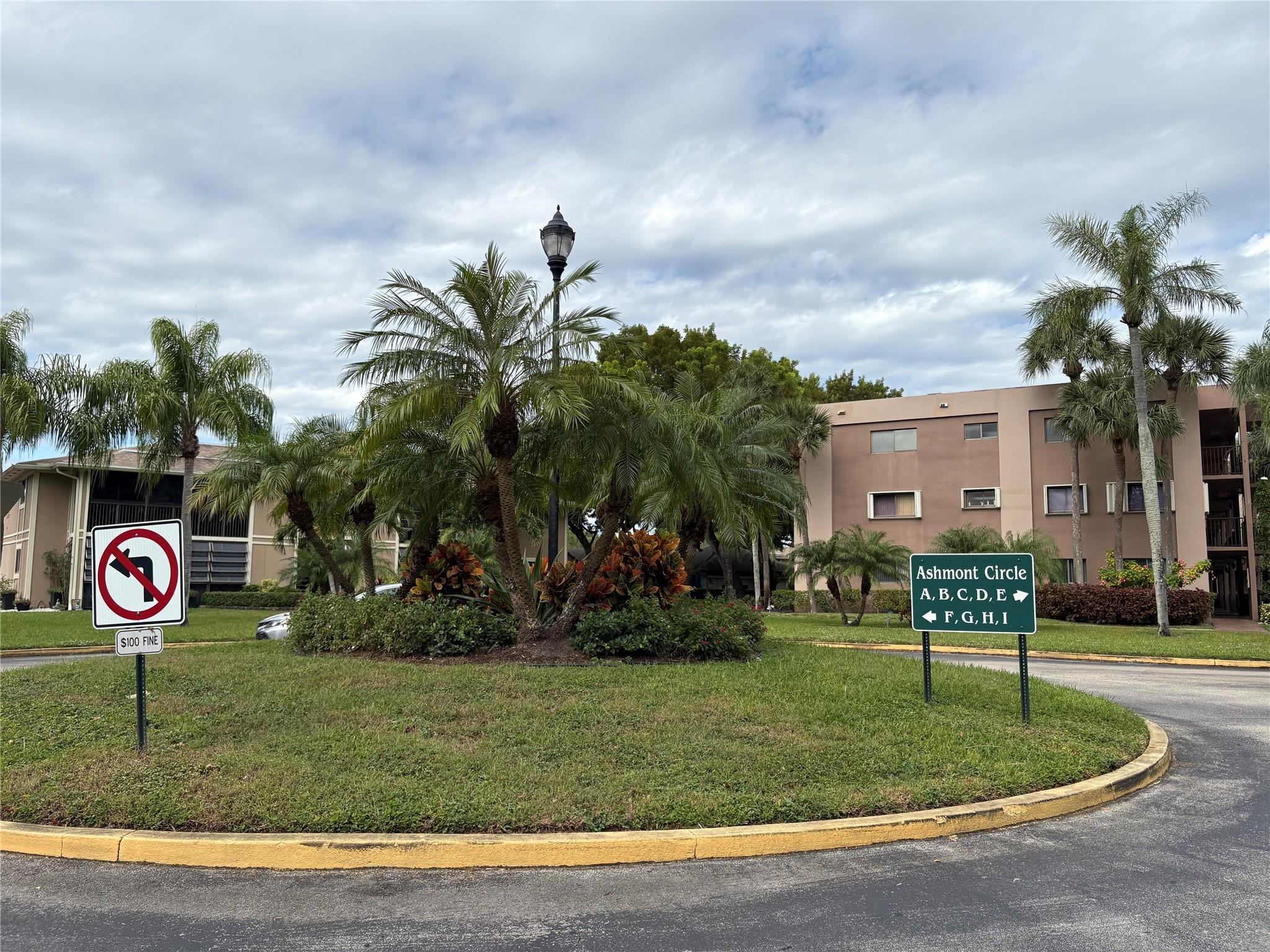 KINGS POINT - Residential